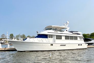 74' Hatteras 2000 Yacht For Sale